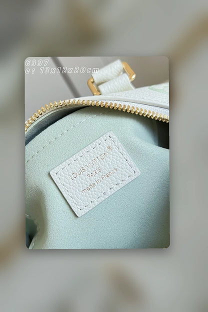 NB - LOV Bag - 650