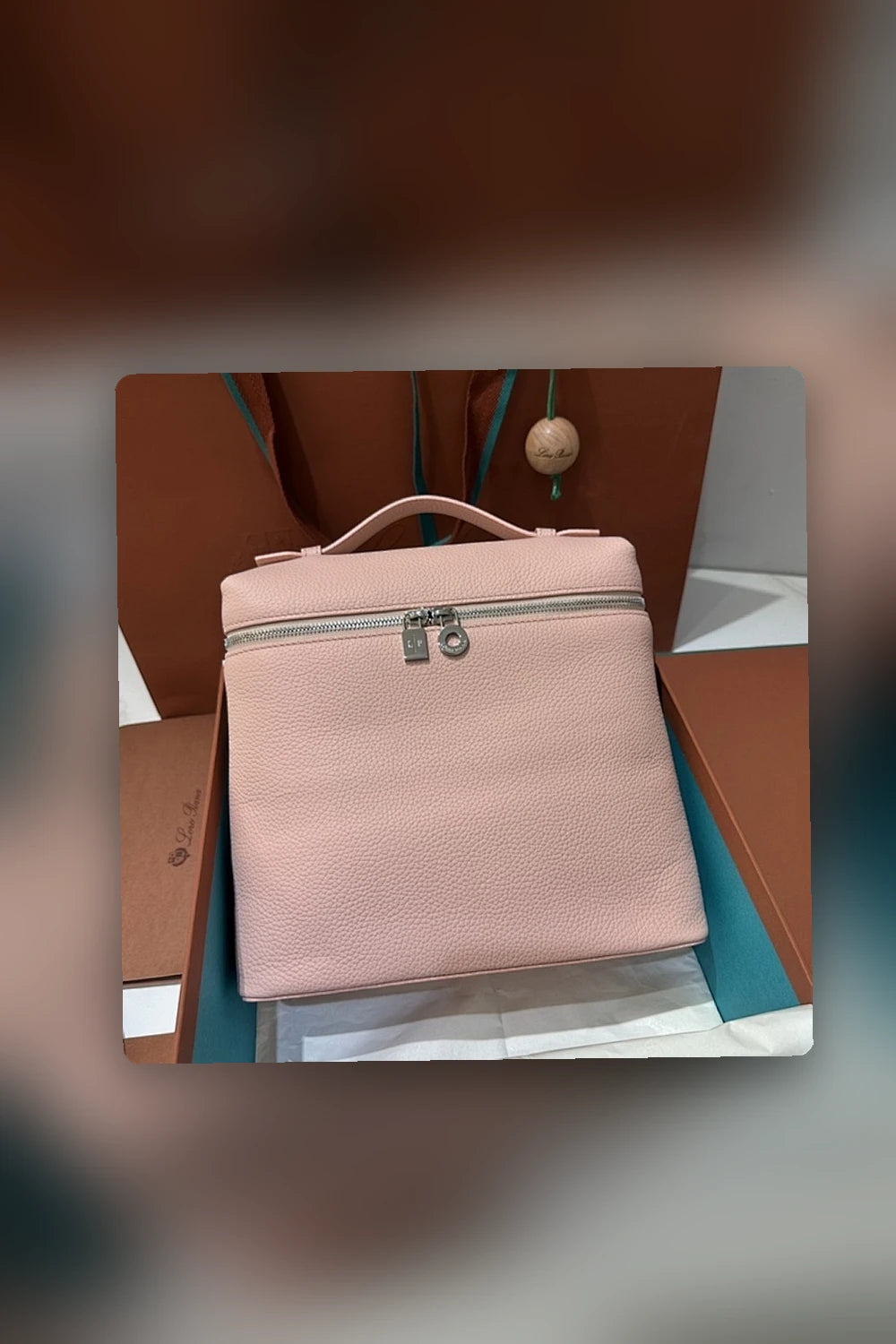 NB - DLVX Bag - 102