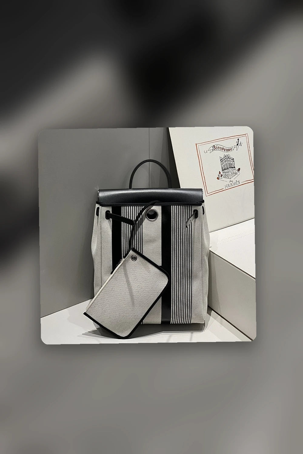 NB - HMS Bag - 1237