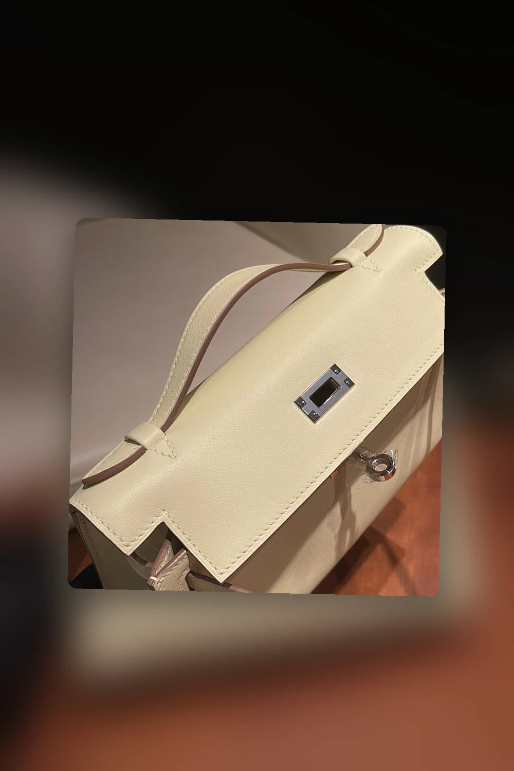 NB - HMS Bag - 1323
