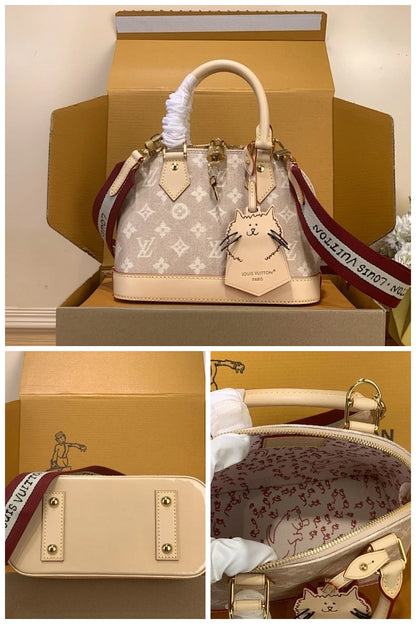 NB - LOV Bag - 1064