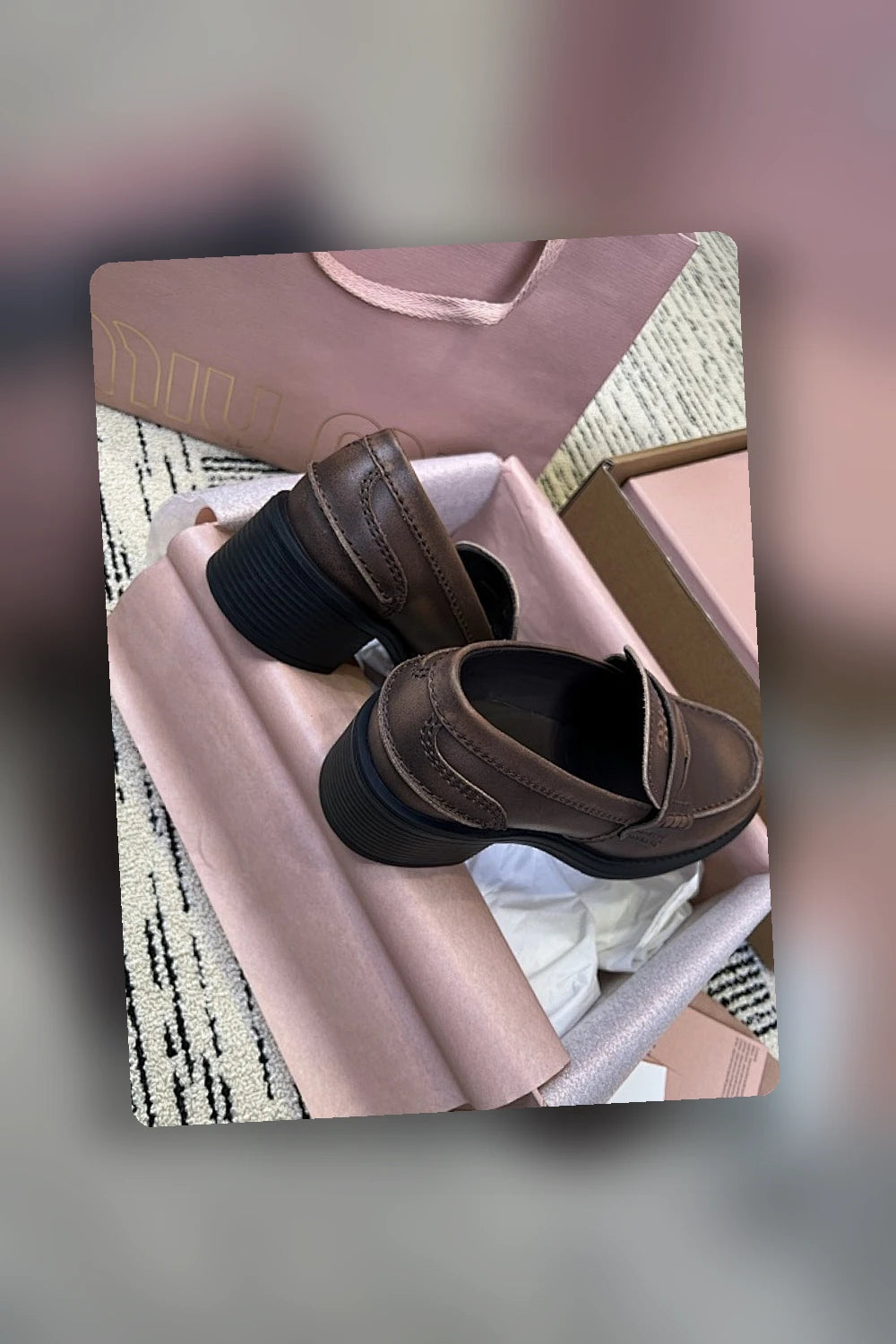 NB - MMU Women Shoes - 301