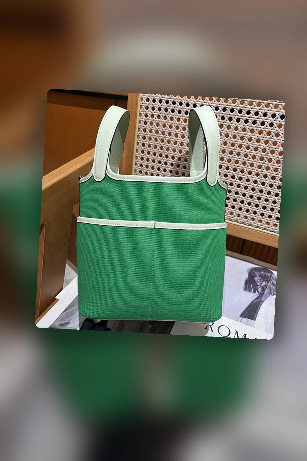 NB - HMS Bag - 108