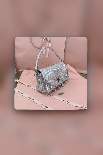 NB - MMU Bag - 240