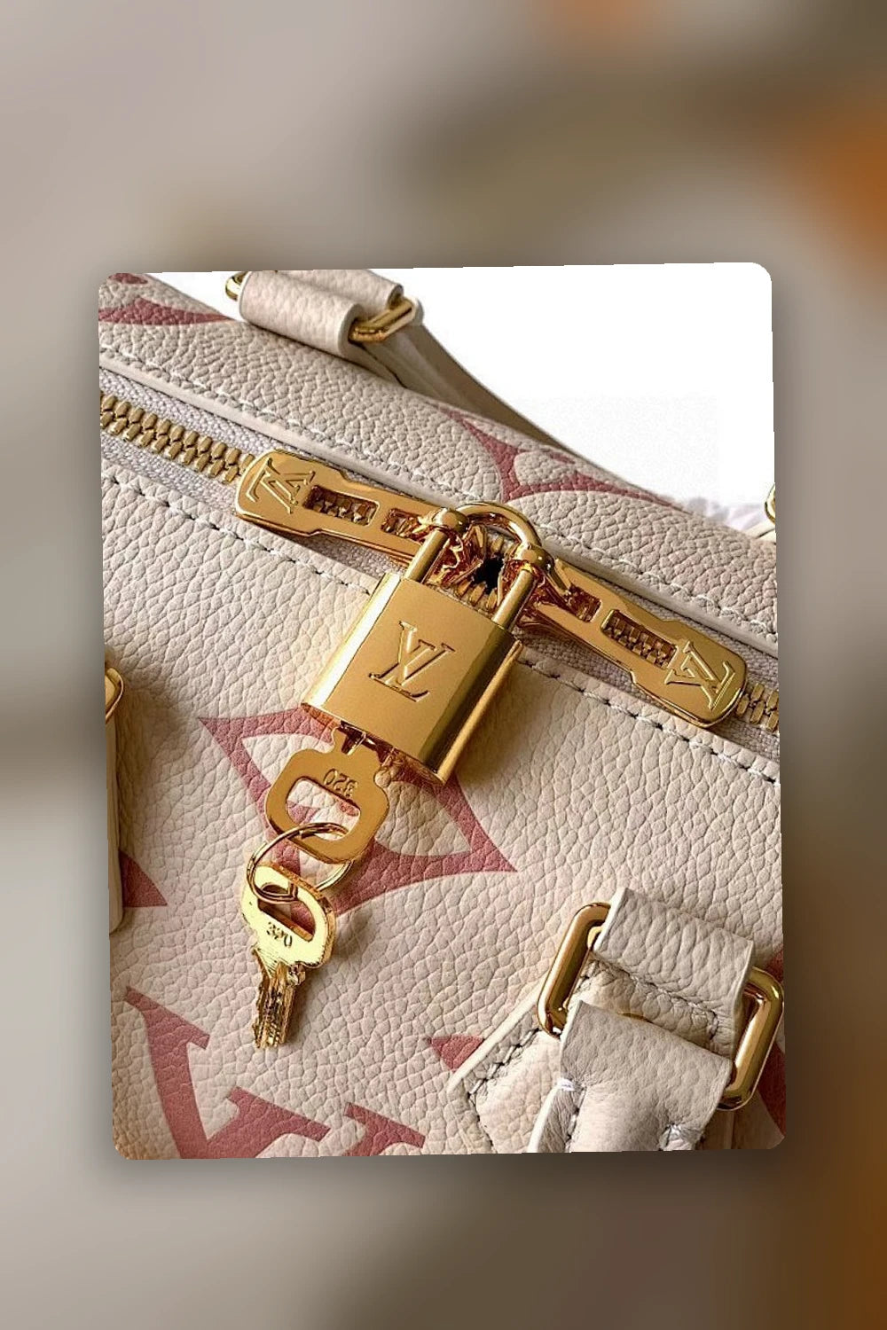 NB - LOV Bag - 1560