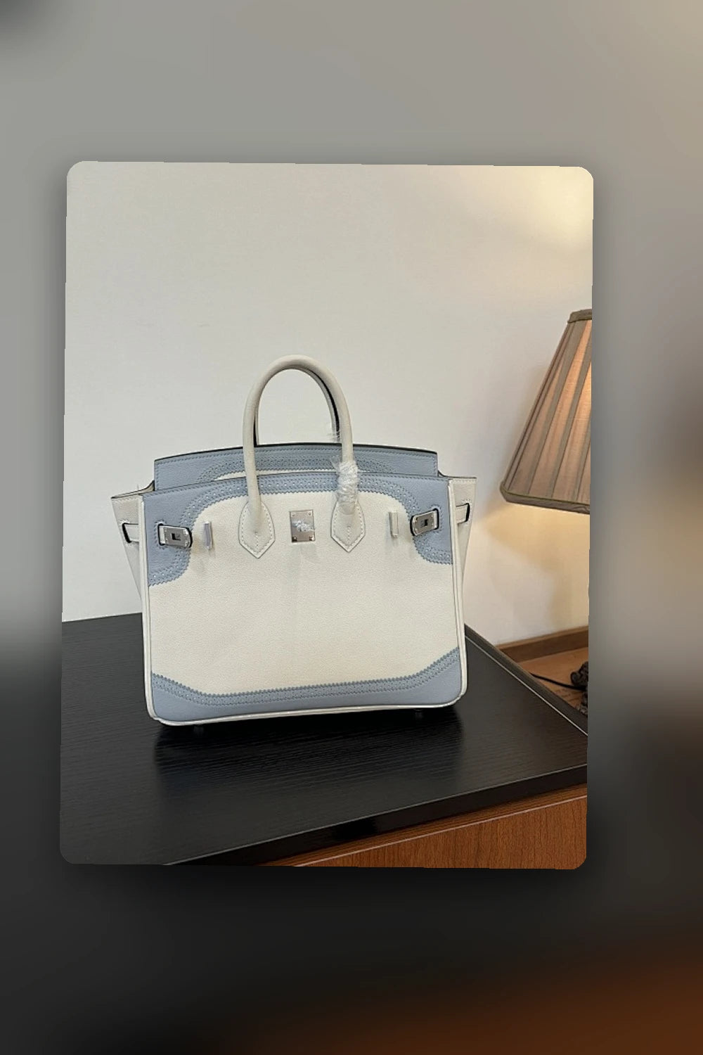 NB - HMS Bag - 1284
