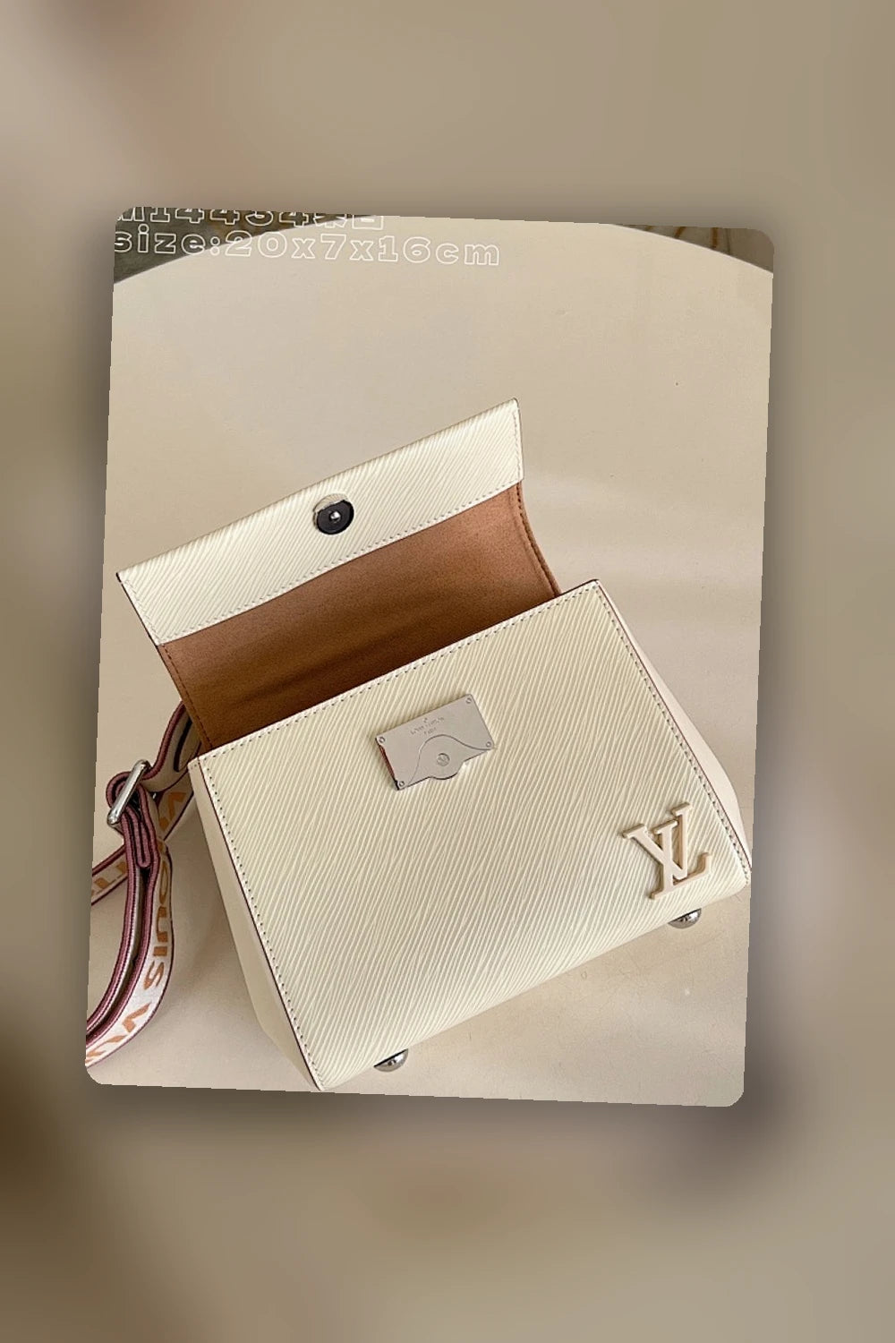 NB - LOV Bag - 527