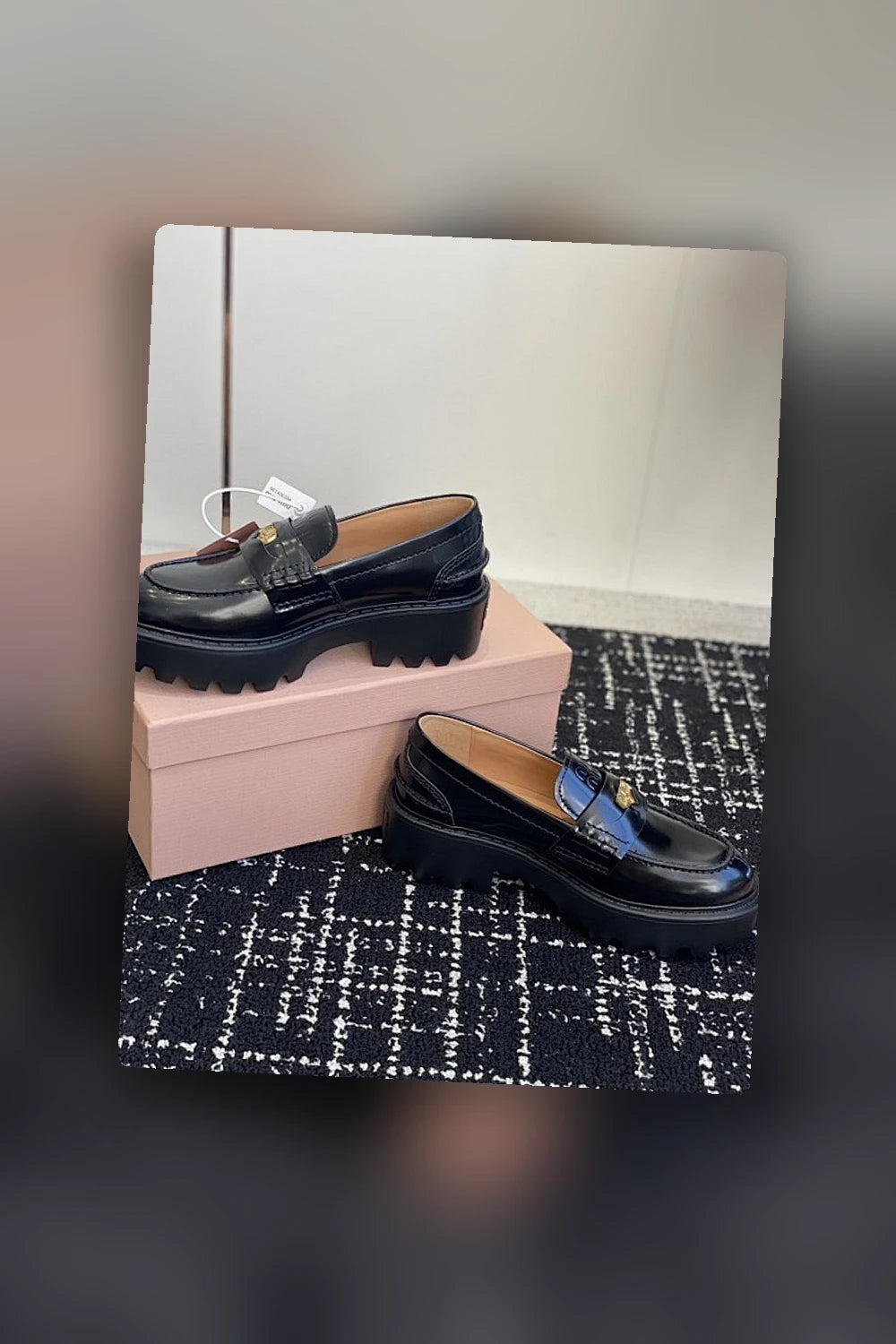 NB - MMU Women Shoes - 335