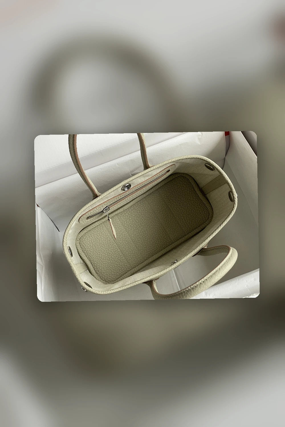NB - HMS Bag - 048