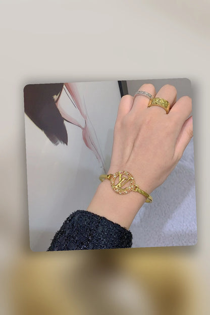 NB - LOV Jewelry - 724