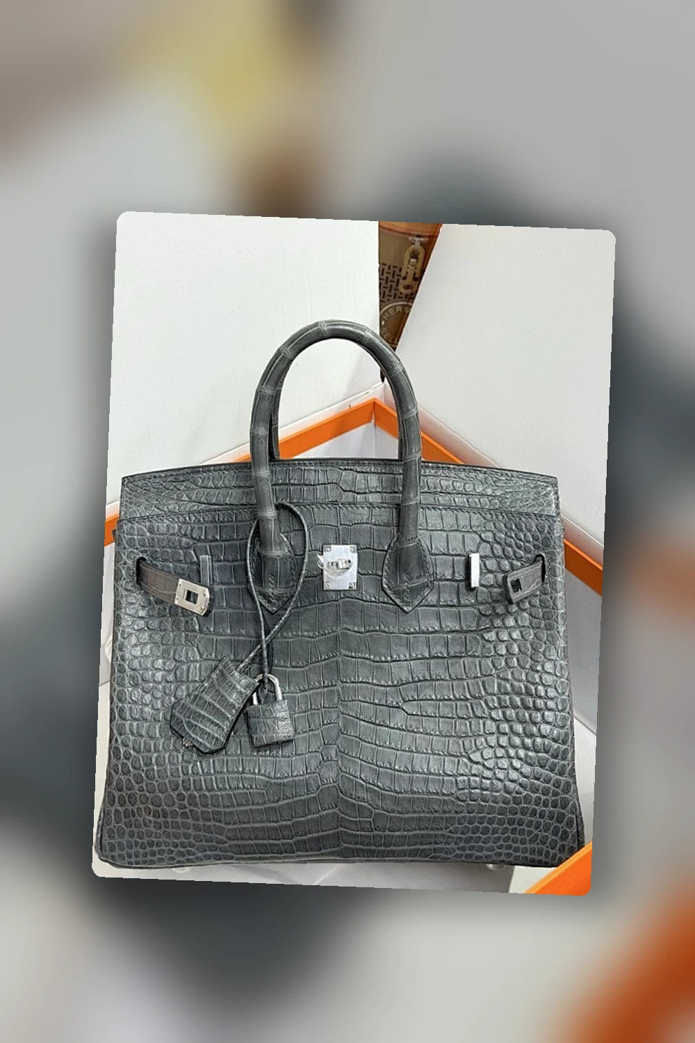 NB - HMS Bag - 299