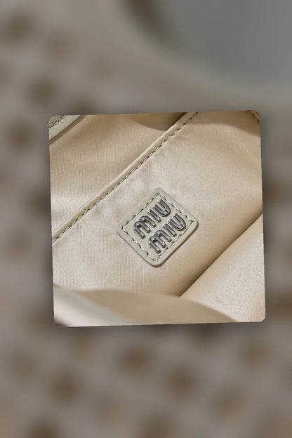 NB - MMU Bag - 1120
