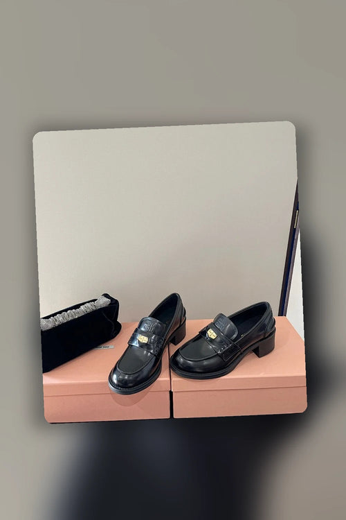 NB - MMU Women Shoes - 369