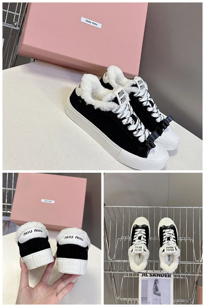 NB - MMU Women Shoes - 718