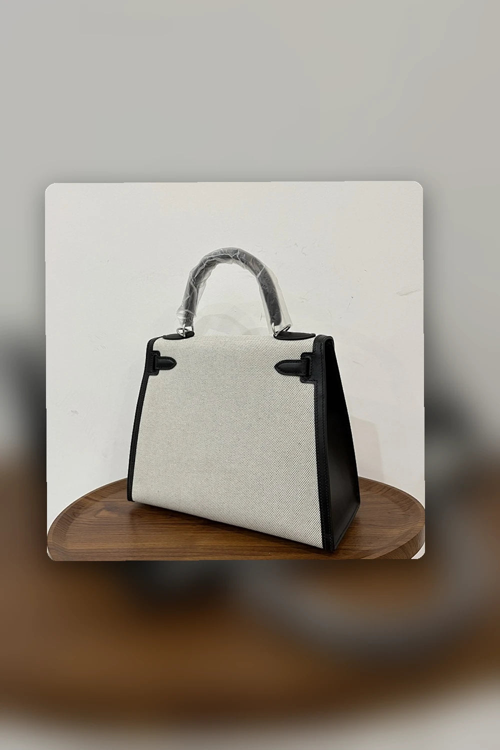 NB - HMS Bag - 1478