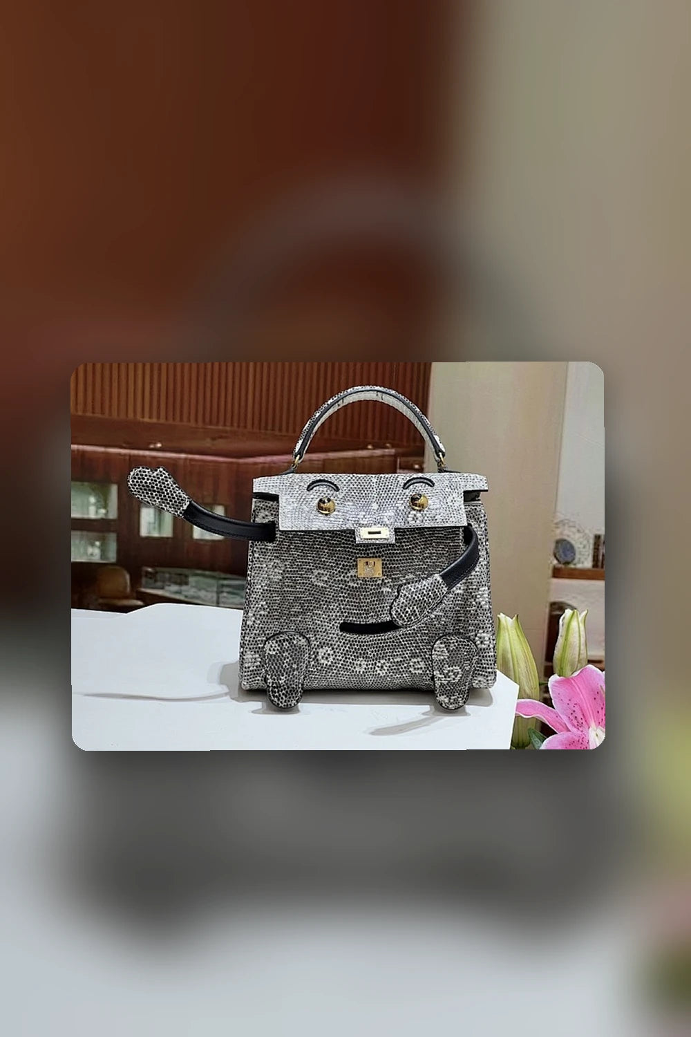 NB - HMS Bag - 526