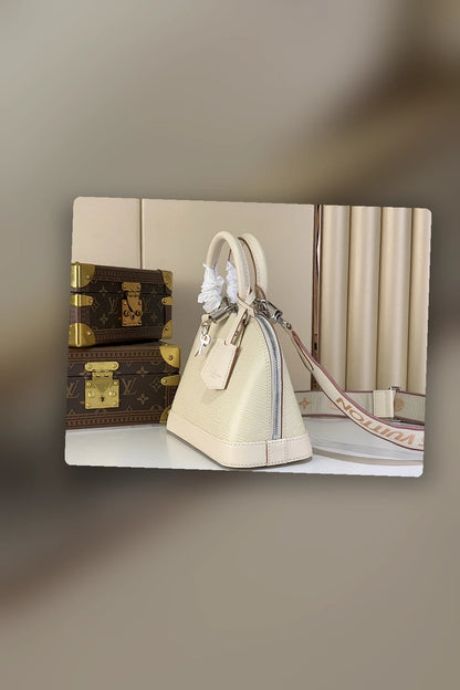 NB - LOV Bag - 879