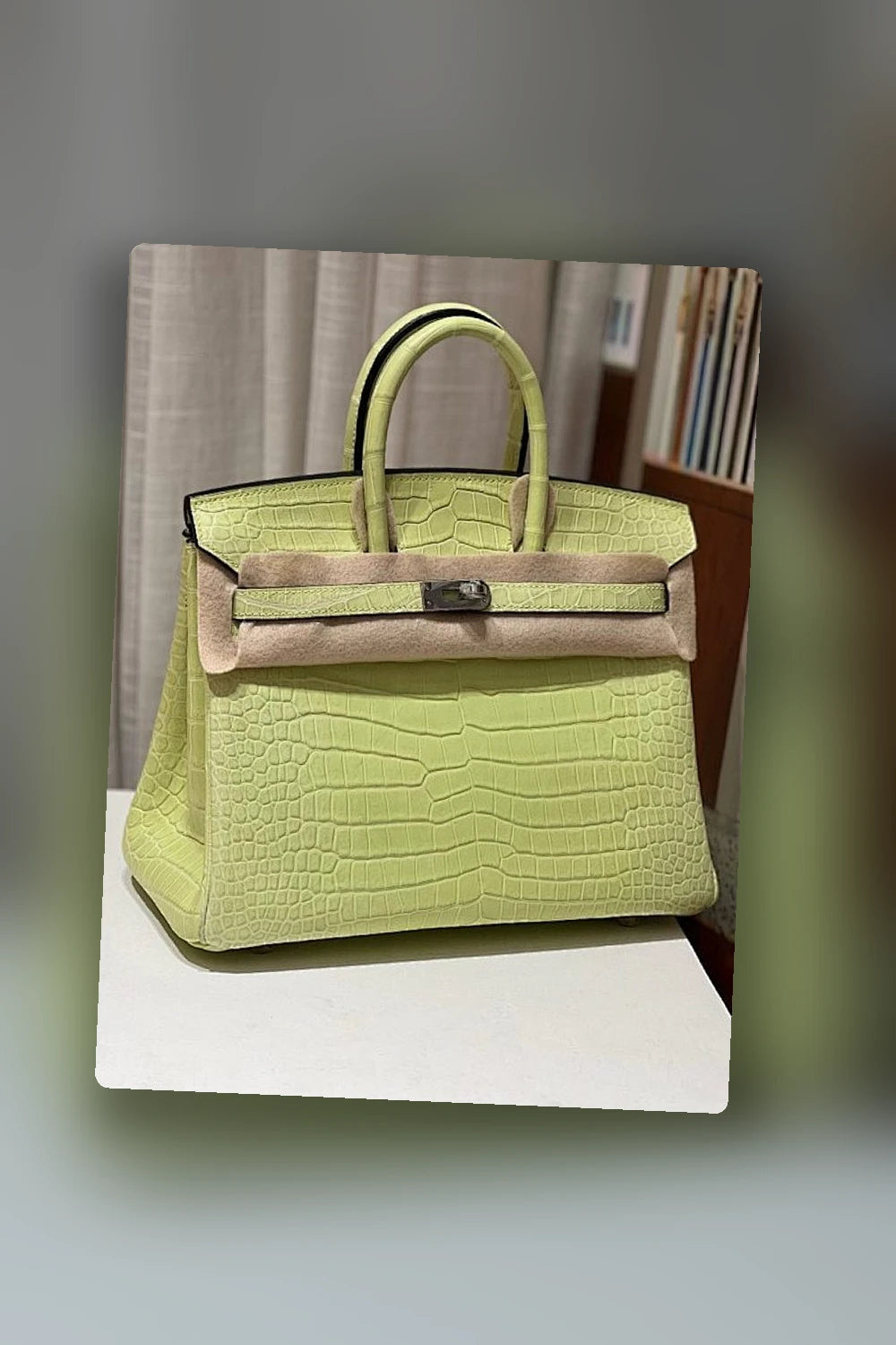 NB - HMS Bag - 595