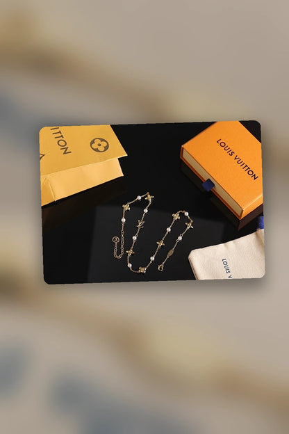 NB - LOV Jewelry - 066
