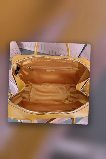NB - MMU Bag - 218