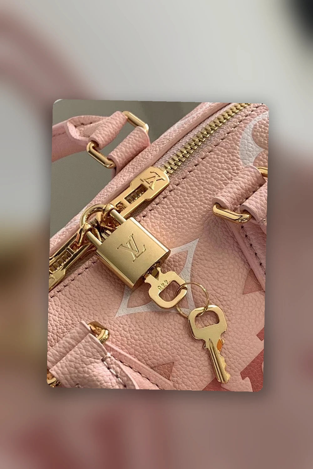 NB - LOV Bag - 1573