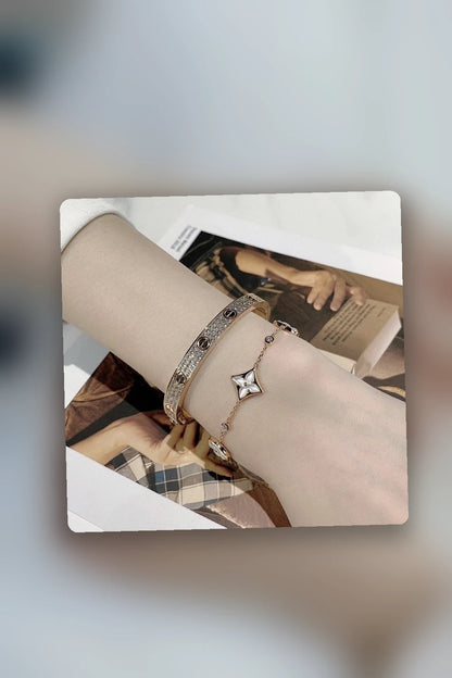 NB - CRA Jewelry - 032