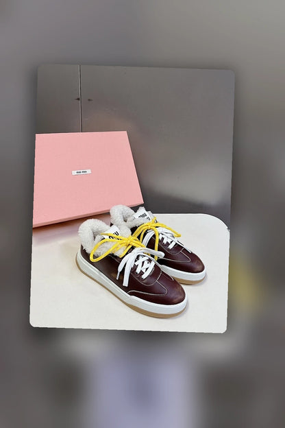 NB - MMU Women Shoes - 564