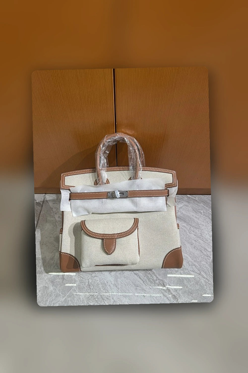 NB - HMS Bag - 1423