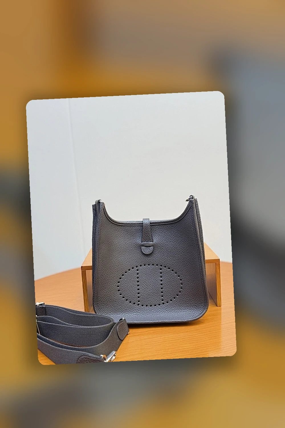 NB - HMS Bag - 058