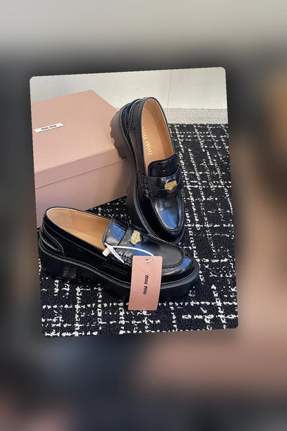 NB - MMU Women Shoes - 335