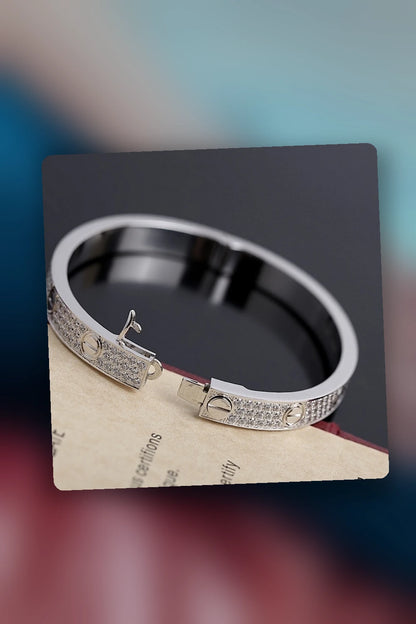 NB - CRA Jewelry - 423
