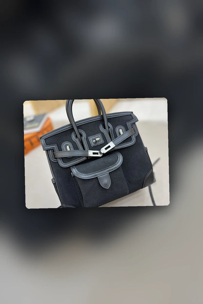 NB - HMS Bag - 1030