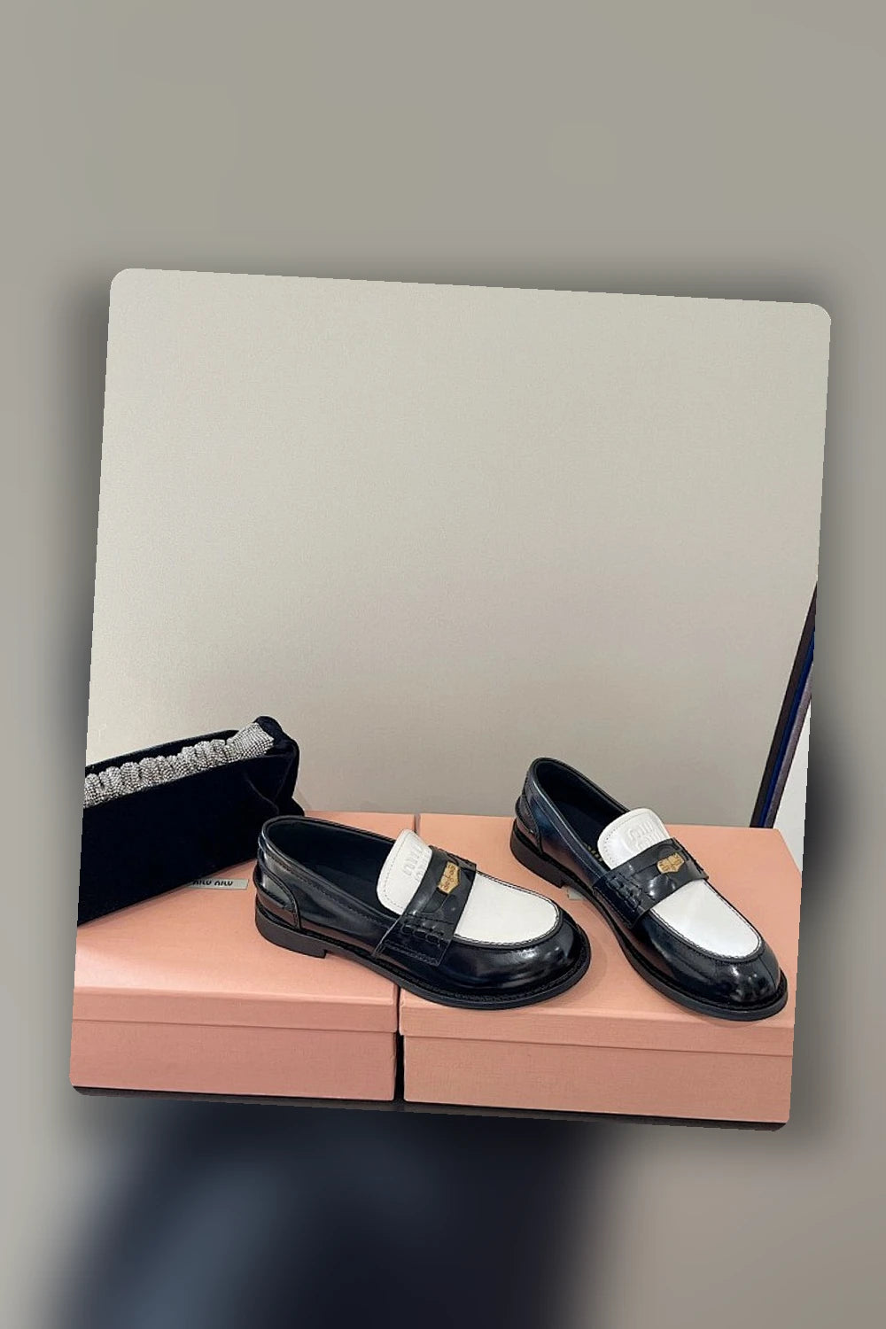 NB - MMU Women Shoes - 400