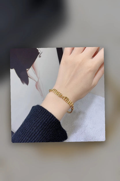 NB - MMU Jewelry - 242