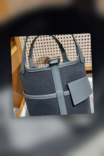 NB - HMS Bag - 1673