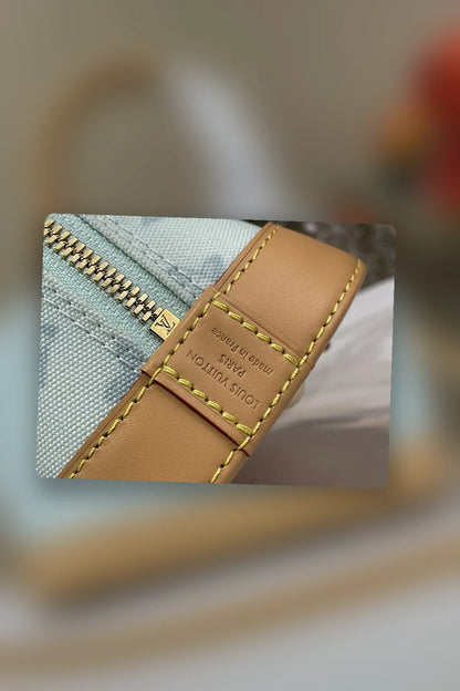 NB - LOV Bag - 379