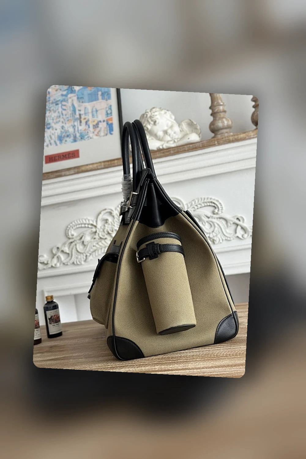 NB - HMS Bag - 1581