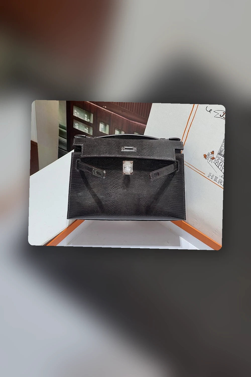 NB - HMS Bag - 664
