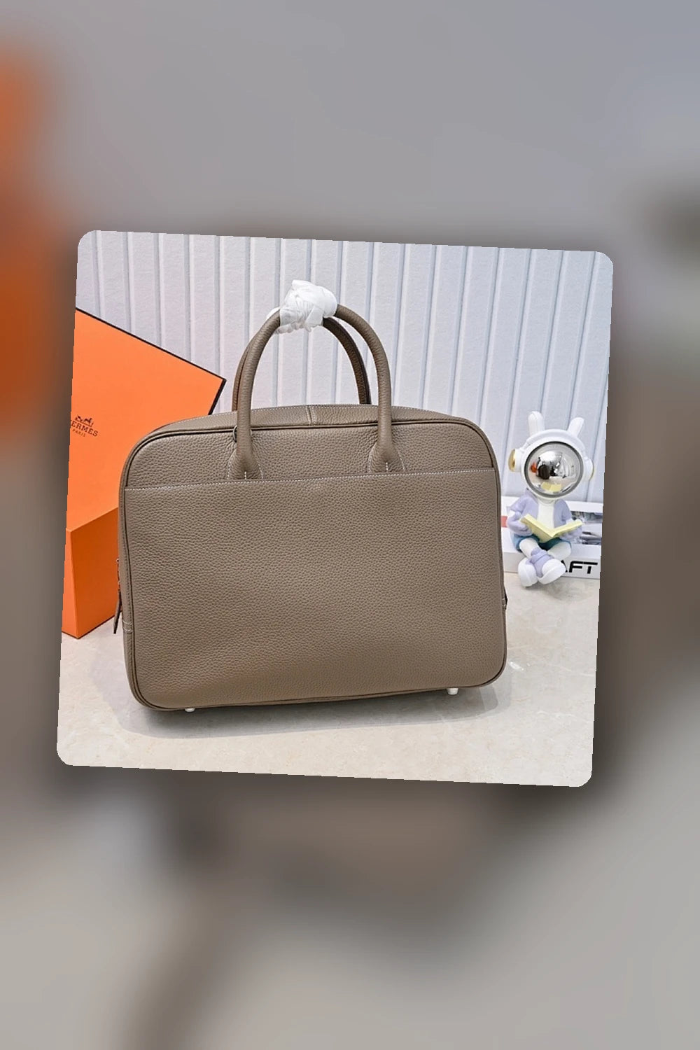NB - HMS Bag - 1831