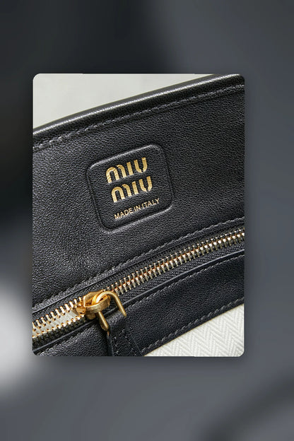 NB - MMU Bag - 076