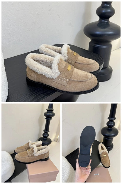 NB - MMU Women Shoes - 821