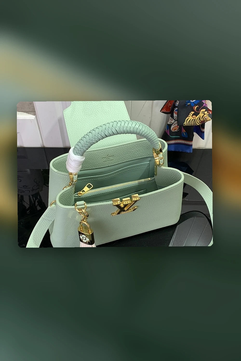 NB - LOV Bag - 1880