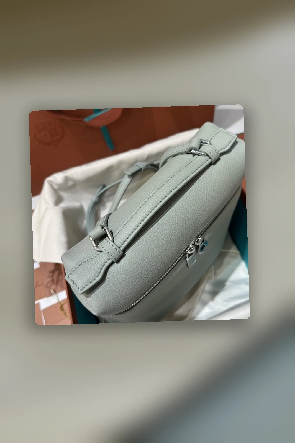 NB - DLVX Bag - 121