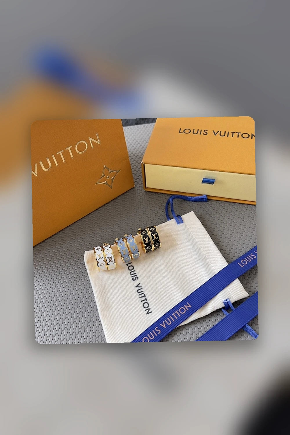 NB - LOV Jewelry - 600