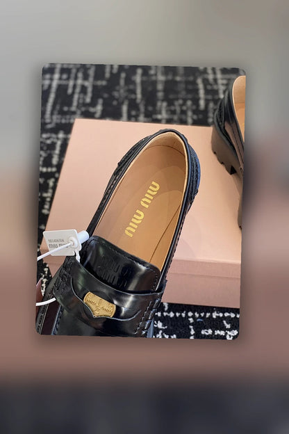 NB - MMU Women Shoes - 335