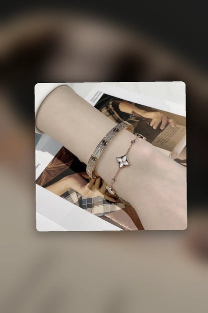 NB - CRA Jewelry - 174