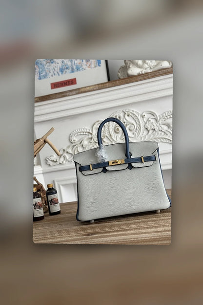 NB - HMS Bag - 1652