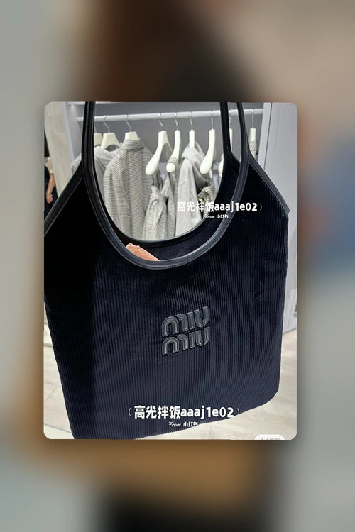 NB - MMU Bag - 702