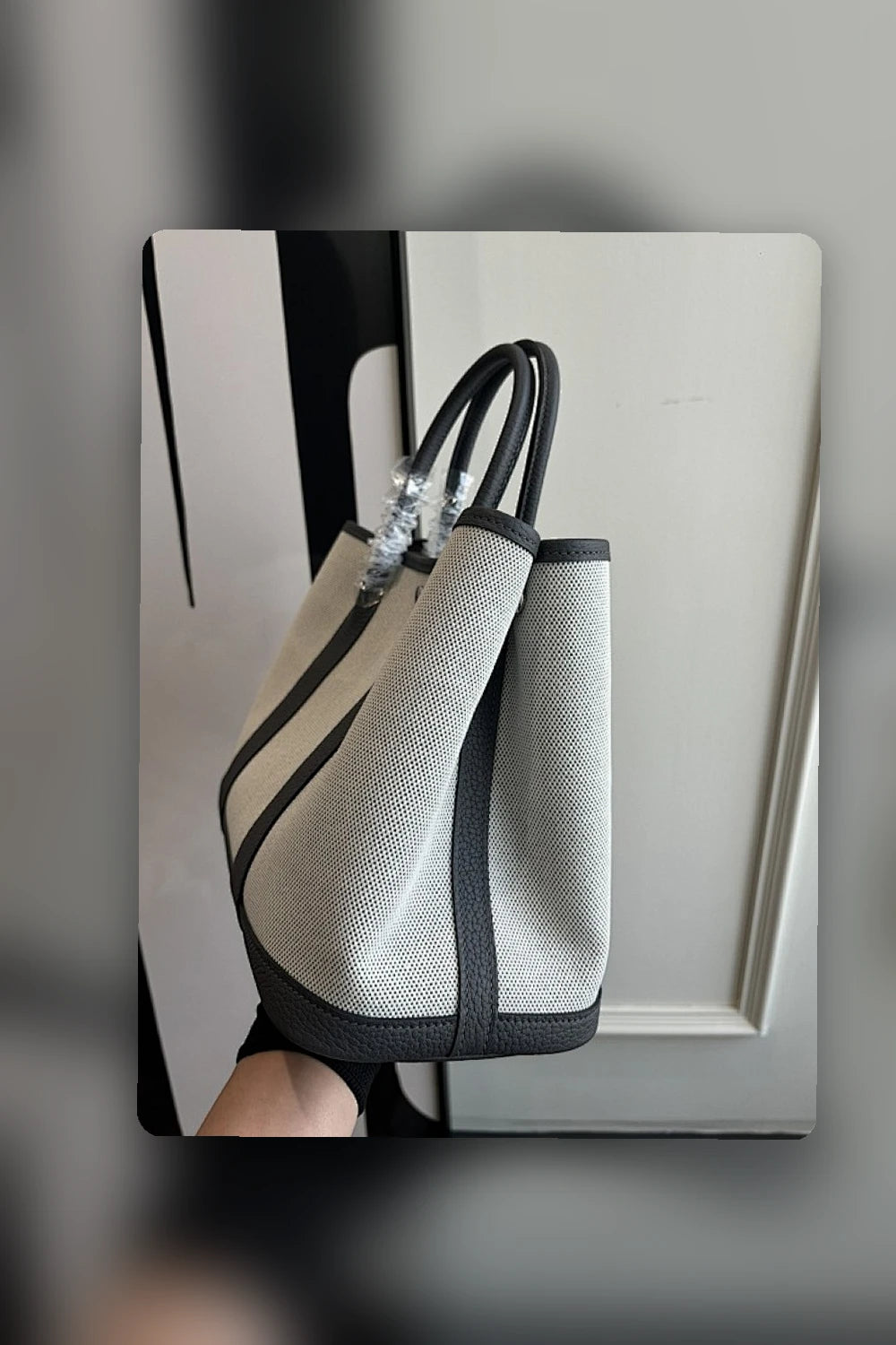 NB - HMS Bag - 085