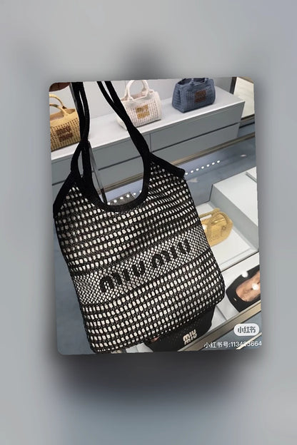 NB - MMU Bag - 565